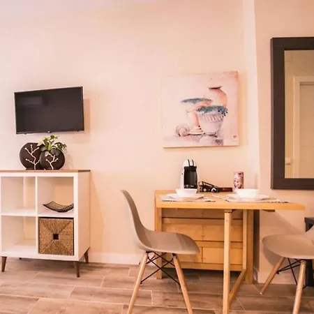 公寓 Centrico Apartamento A Estrenar En Torremolinos 托雷莫利诺斯